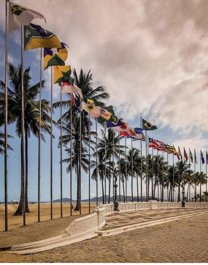 Apartamento Em Santos No Gonzaga Em Frente A Praia Экстерьер фото
